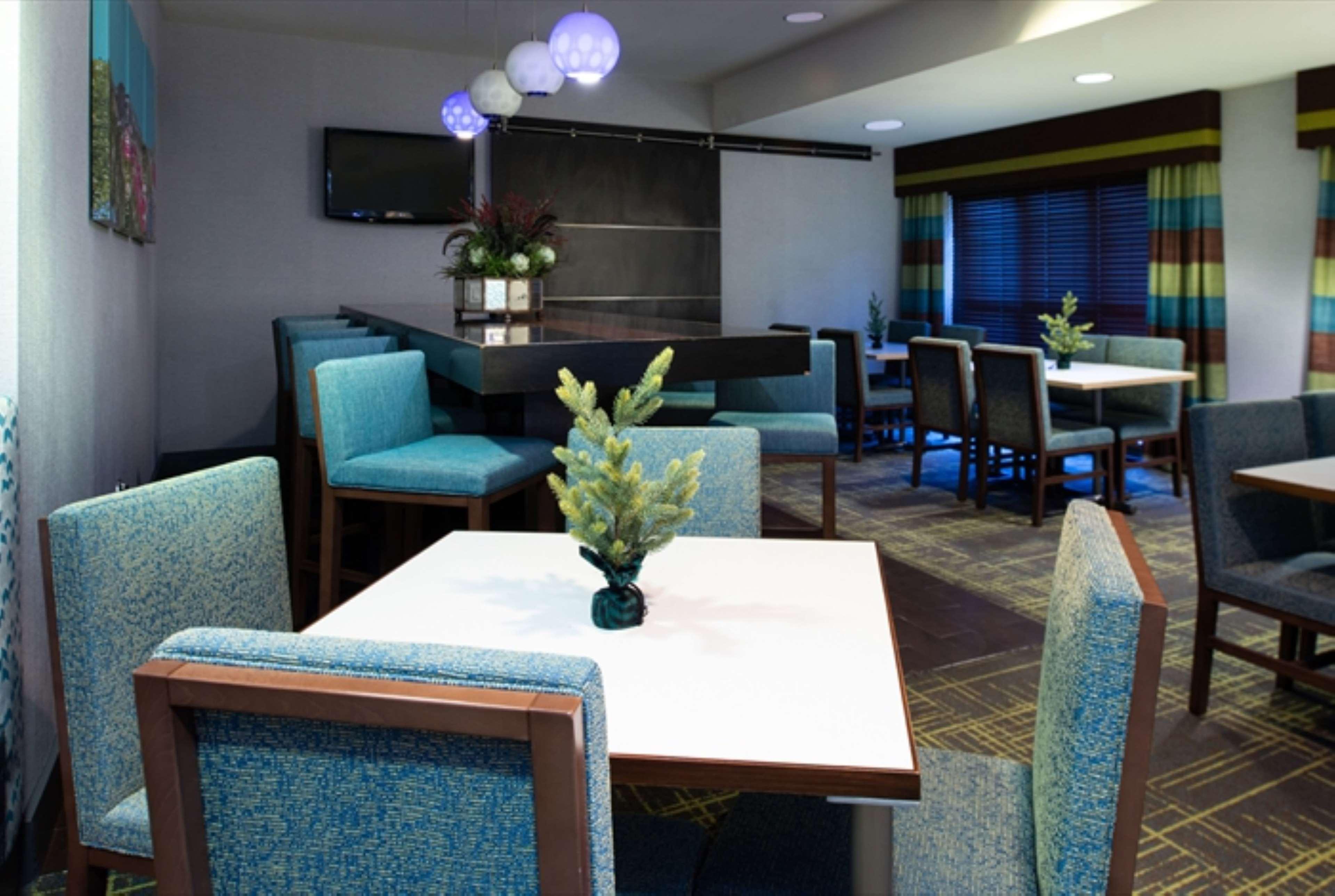 Hotel Hampton 3*