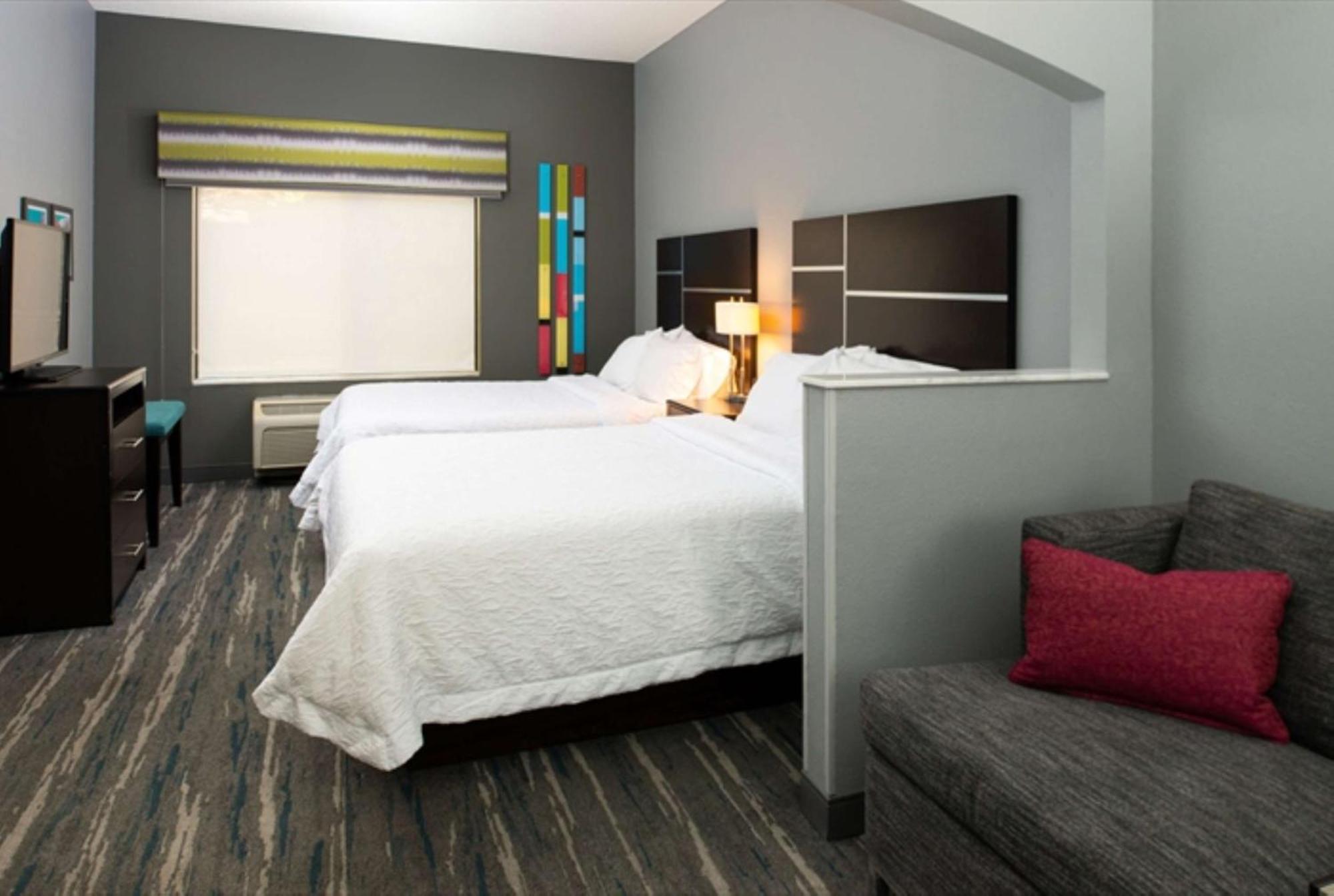 Hotel Hampton 3*